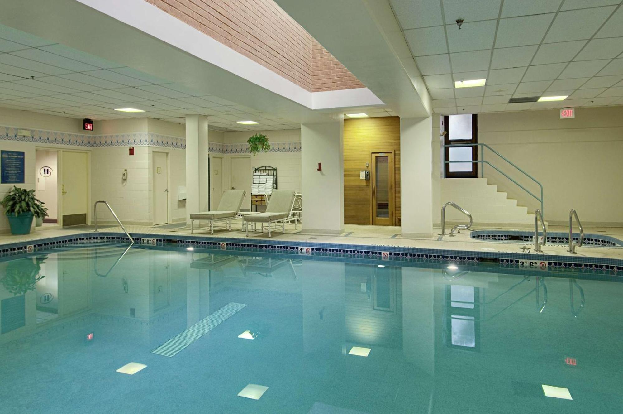 Hilton Chicago/Northbrook Hotel Bagian luar foto